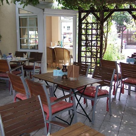 Pension&Café Am Krähenberg Halle  Extérieur photo