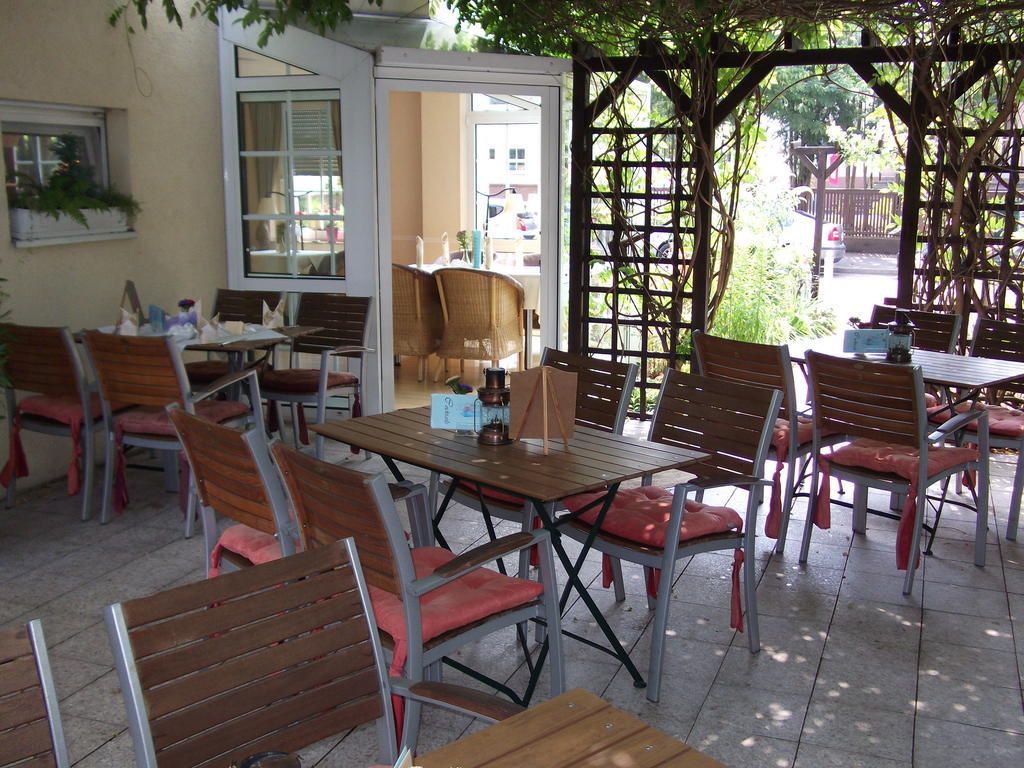 Pension&Café Am Krähenberg Halle  Extérieur photo