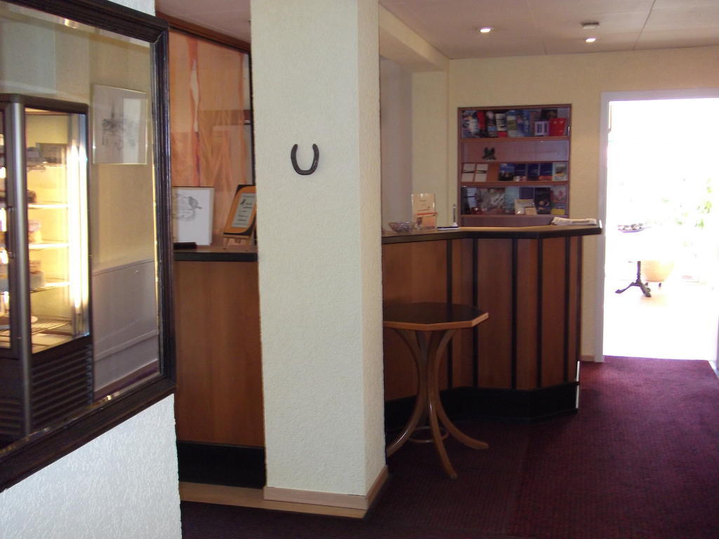 Pension&Café Am Krähenberg Halle  Extérieur photo